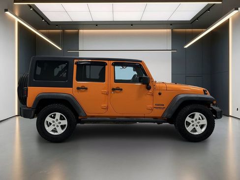 Used 2012 Jeep Wrangler Unlimited Sport AWD/4WD image 7
