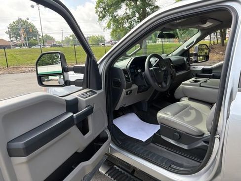 Used 2022 Ford F250 XL w/ Power Equipment Group AWD/4WD image 31
