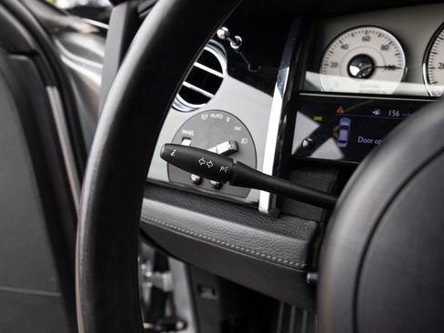 Used 2013 Rolls-Royce Ghost image 43