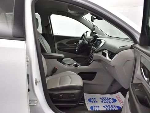 Used 2023 GMC Terrain SLT FWD image 17