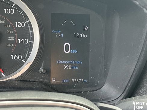 Used 2020 Toyota Corolla SE image 8