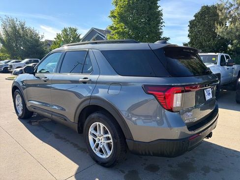 New 2026 Ford Explorer Active AWD/4WD image 8