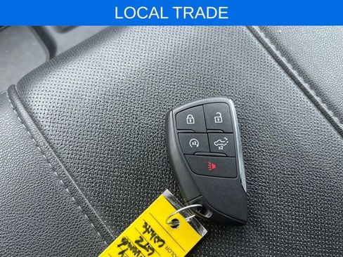 Certified 2025 Chevrolet Silverado 1500 LTZ w/ Technology Package image 36