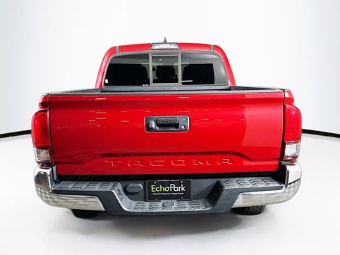 Used 2018 Toyota Tacoma SR5 w/ SR5 Appearance Package (SM) RWD image 7