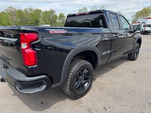 Used 2019 Chevrolet Silverado 1500 Custom Trail Boss AWD/4WD image 11