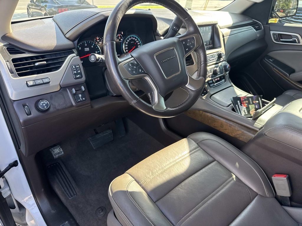 Used 2019 GMC Yukon XL Denali w/ Denali Ultimate Package RWD image 20