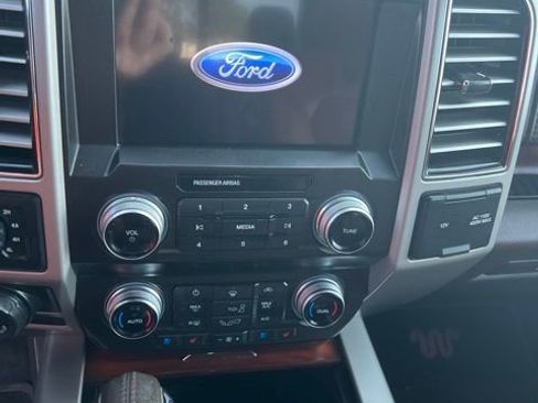 Used 2020 Ford F150 King Ranch w/ Equipment Group 601A Luxury AWD/4WD image 12