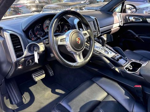 Used 2014 Porsche Cayenne GTS AWD/4WD image 14