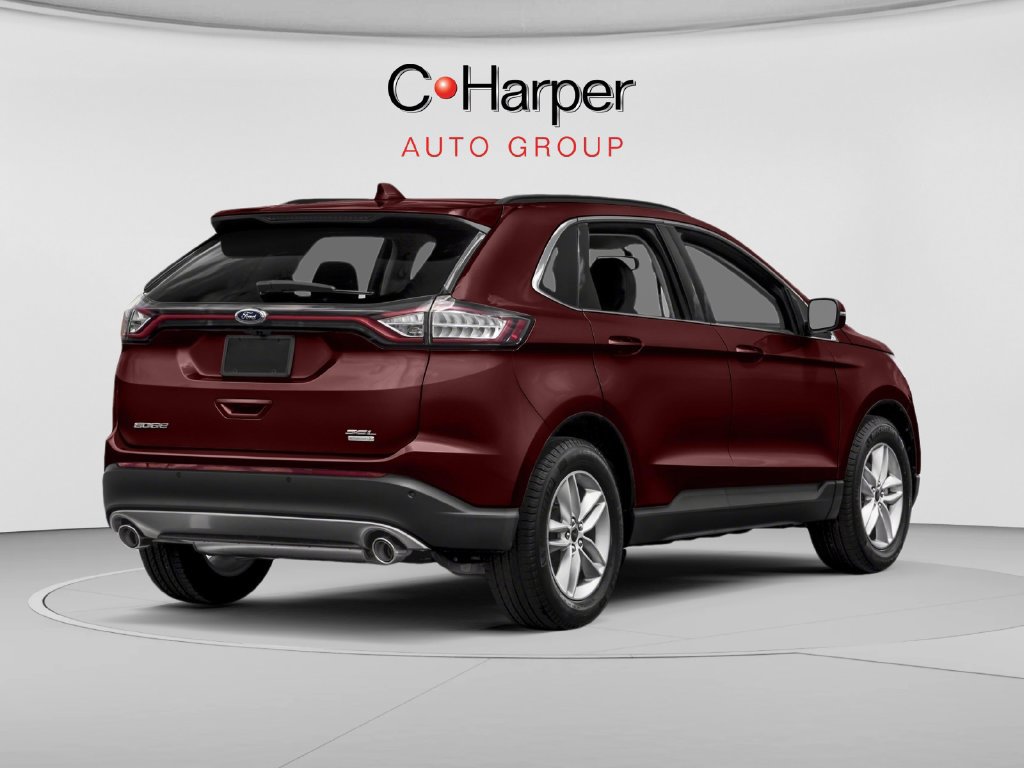 Used 2018 Ford Edge Titanium w/ Equipment Group 302A AWD/4WD image 2