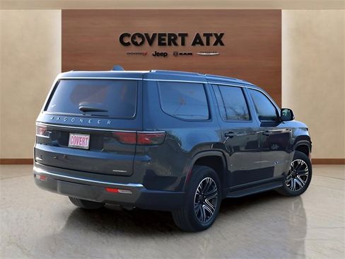 Used 2022 Jeep Wagoneer Series III image 5