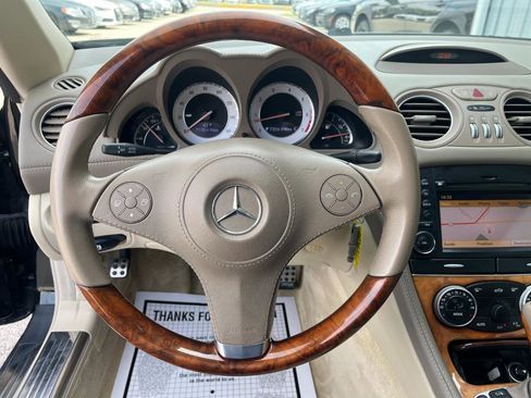 Used 2009 Mercedes-Benz SL 550 image 21