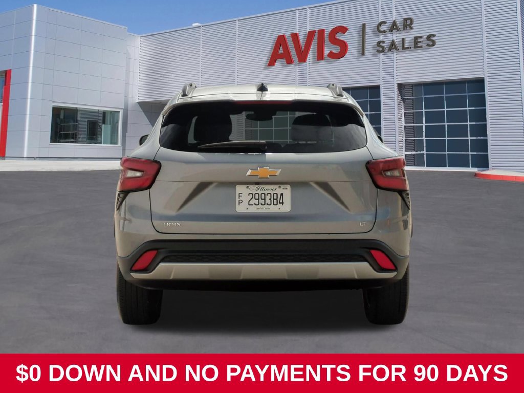 Used 2025 Chevrolet Trax LT w/ LT Convenience Package FWD image 7