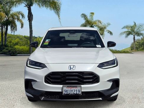 Used 2024 Honda HR-V Sport image 3