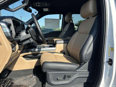 New 2025 Ford F250 Lariat w/ Lariat Ultimate Package AWD/4WD image 8