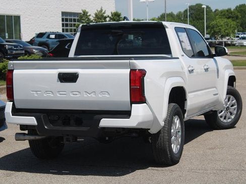 New 2025 Toyota Tacoma SR5 image 30