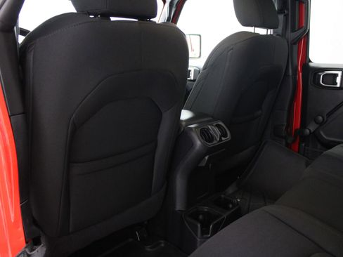 Used 2021 Jeep Gladiator Sport AWD/4WD image 16