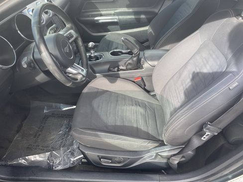 Used 2015 Ford Mustang GT image 9