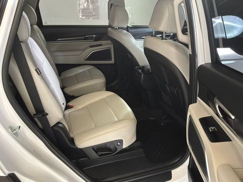 Used 2024 Kia Telluride S AWD/4WD image 15