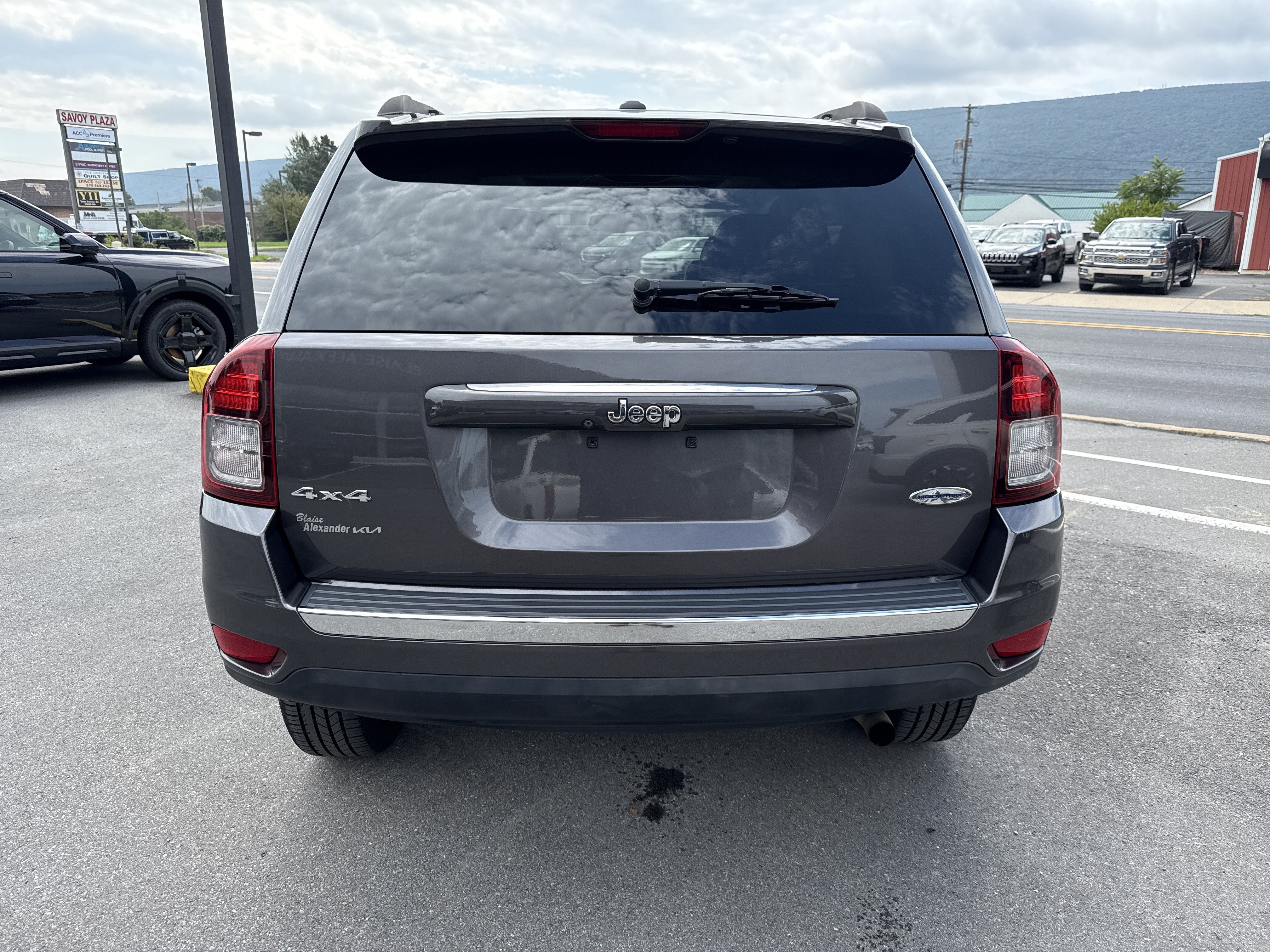 Used 2015 Jeep Compass High Altitude AWD/4WD image 4