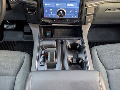 Used 2024 Ford F150 Lightning Flash image 19