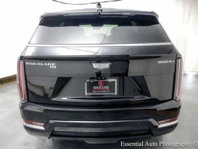 Used 2025 Cadillac Escalade IQ Luxury 1