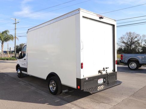 Used 2022 Ford Transit 350 DRW RWD image 10