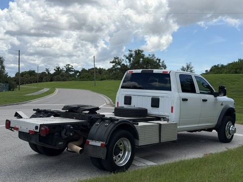 Used 2024 RAM 5500 Tradesman w/ Chrome Appearance Group RWD image 6