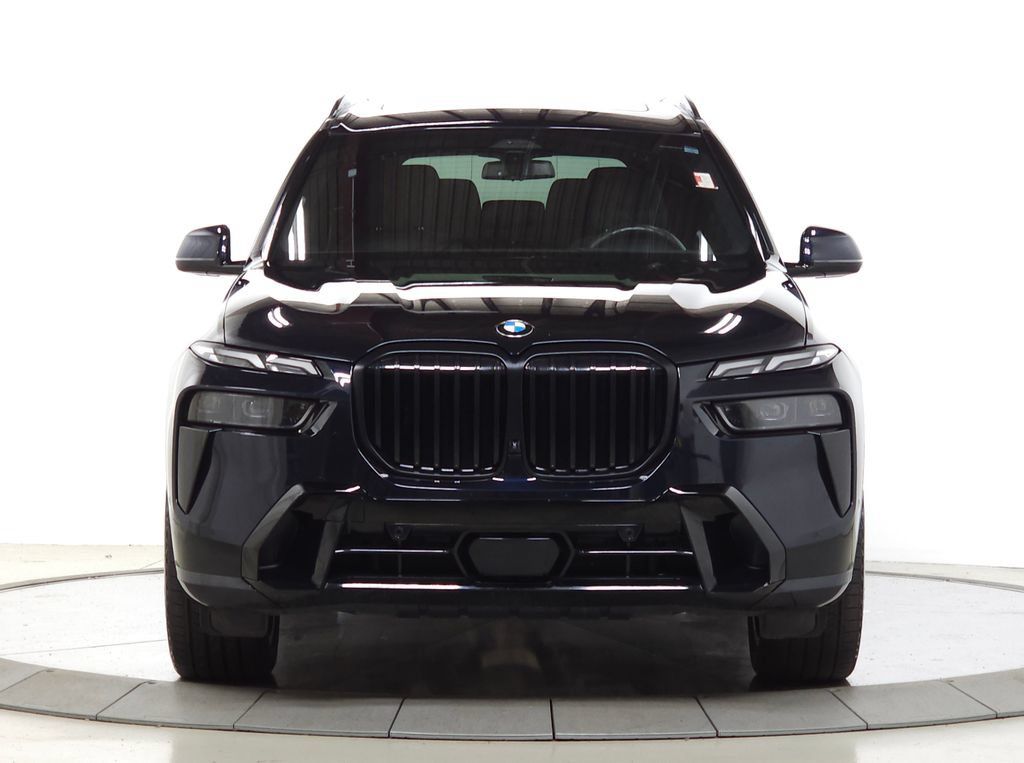 Used 2026 BMW X7 xDrive40i AWD/4WD image 2