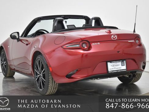 Used 2024 MAZDA MX-5 Miata Grand Touring image 12