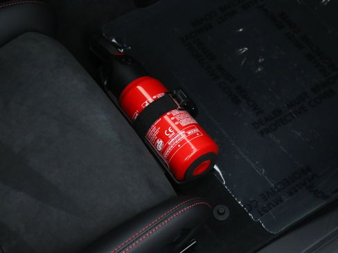 Used 2018 Porsche 911 GT2 RS image 21