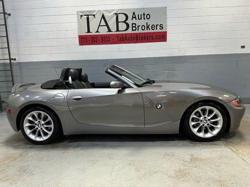 Used 2003 BMW Z4 2.5i image 2