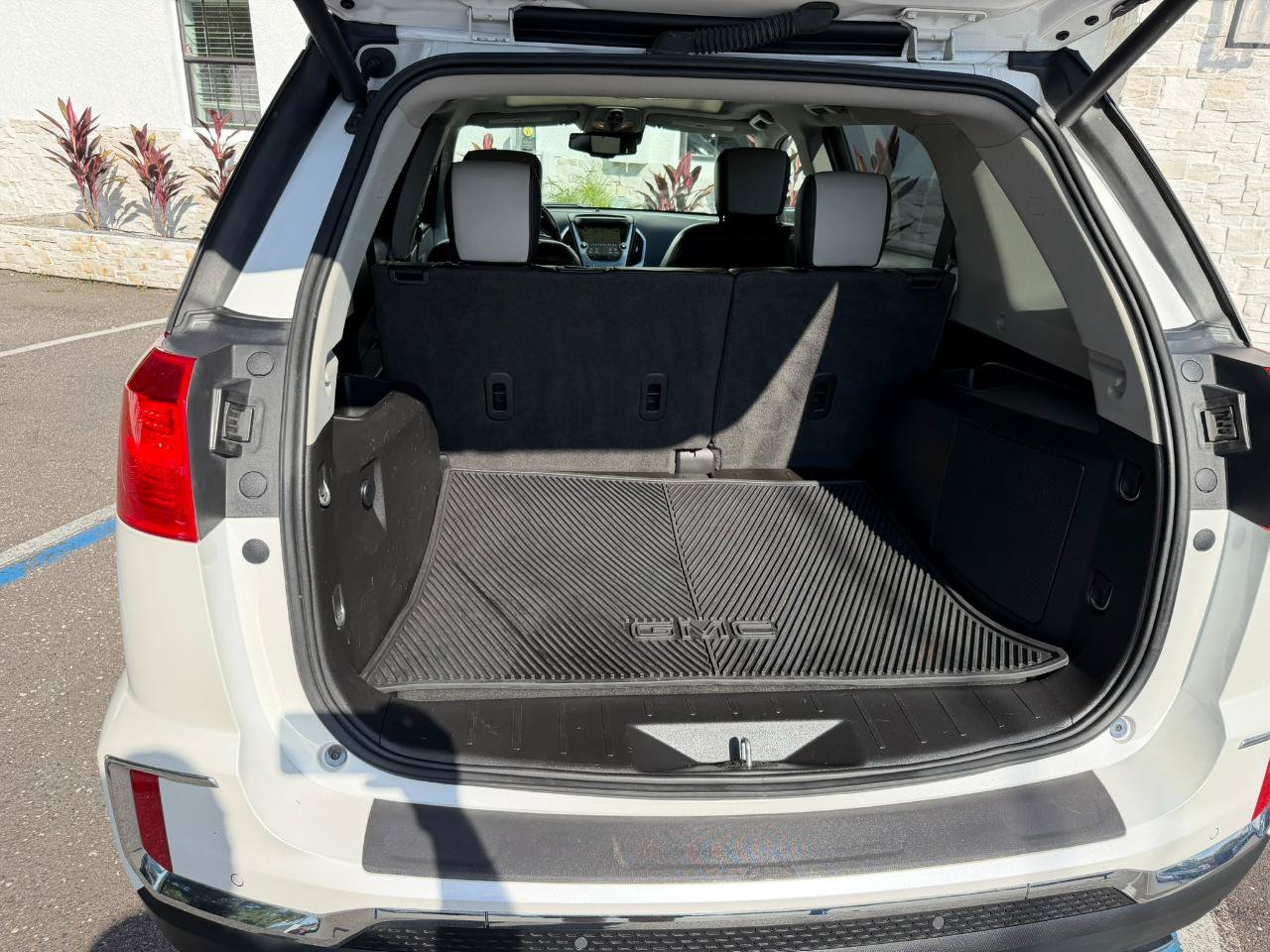 Used 2017 GMC Terrain SLT w/ Open Road Package FWD image 44