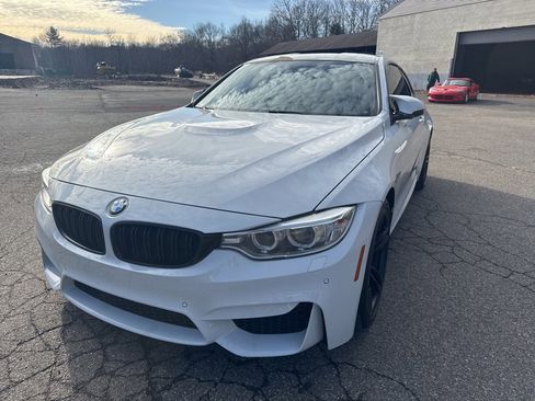Used 2015 BMW M4 Base image 2