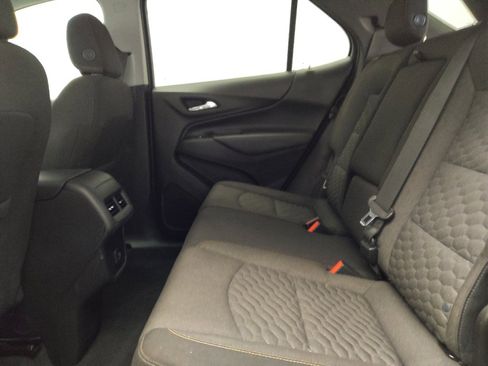 Used 2019 Chevrolet Equinox LT image 18