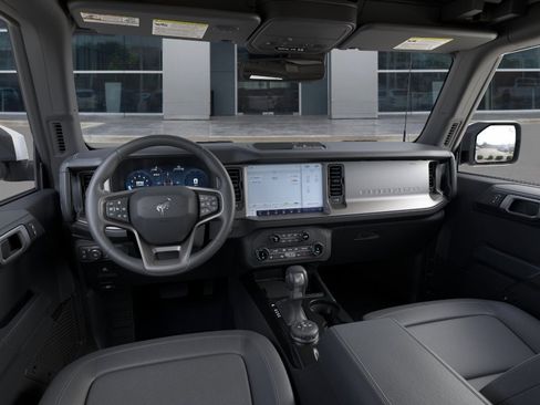 New 2026 Ford Bronco Outer Banks image 10