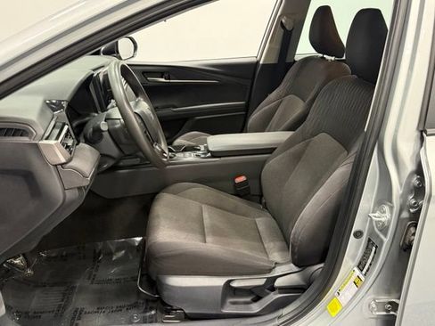 Used 2025 Toyota Camry LE FWD image 14