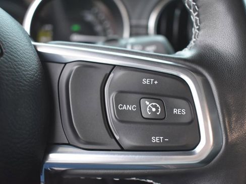 Used 2023 Jeep Wrangler Unlimited Sahara w/ Cold Weather Group image 19