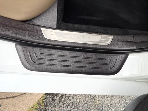 Used 2013 Hyundai Azera w/ Technology Pkg FWD image 36