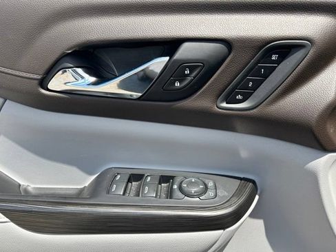 Used 2019 GMC Acadia SLT w/ LPO, Floor Liner Package FWD image 27