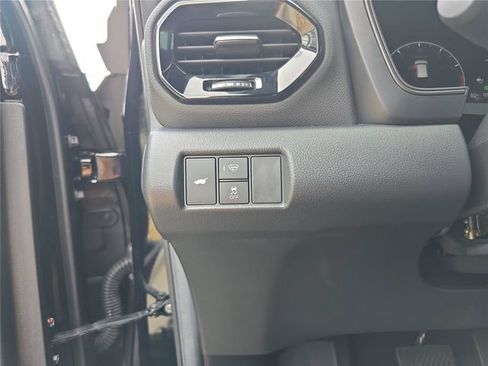 Used 2025 Honda Pilot TrailSport image 35