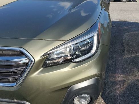 Used 2019 Subaru Outback 3.6R Limited AWD/4WD image 3