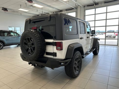 Used 2017 Jeep Wrangler Unlimited Sport AWD/4WD image 5