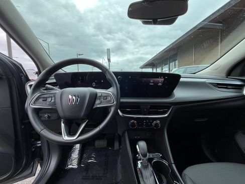Used 2025 Buick Encore GX Preferred FWD image 34