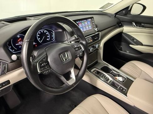 Used 2021 Honda Accord Touring image 16