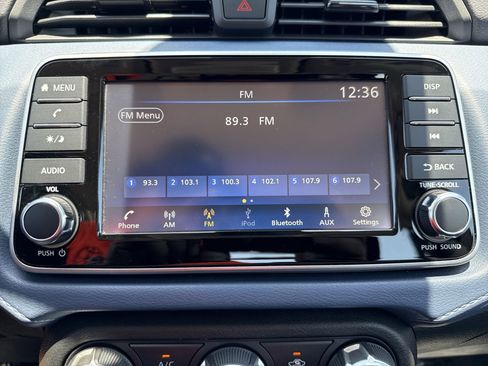 Used 2025 Nissan Versa SV FWD image 12