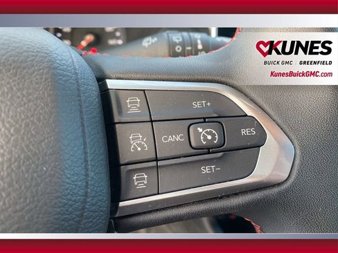 Used 2024 Jeep Compass Trailhawk image 20