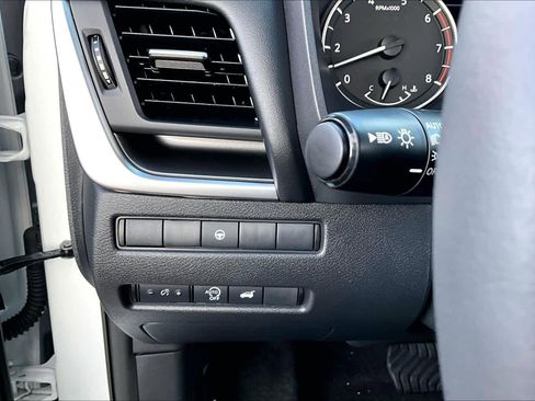 Certified 2024 Nissan Rogue SV w/ SV Premium Package FWD image 32