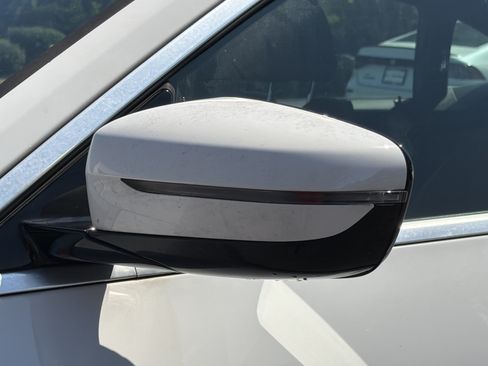 Used 2023 BMW i4 eDrive40 w/ Premium Package RWD image 28