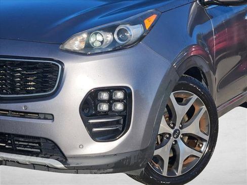 Used 2018 Kia Sportage SX image 4