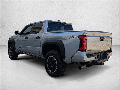 Used 2024 Toyota Tacoma TRD Off-Road image 8
